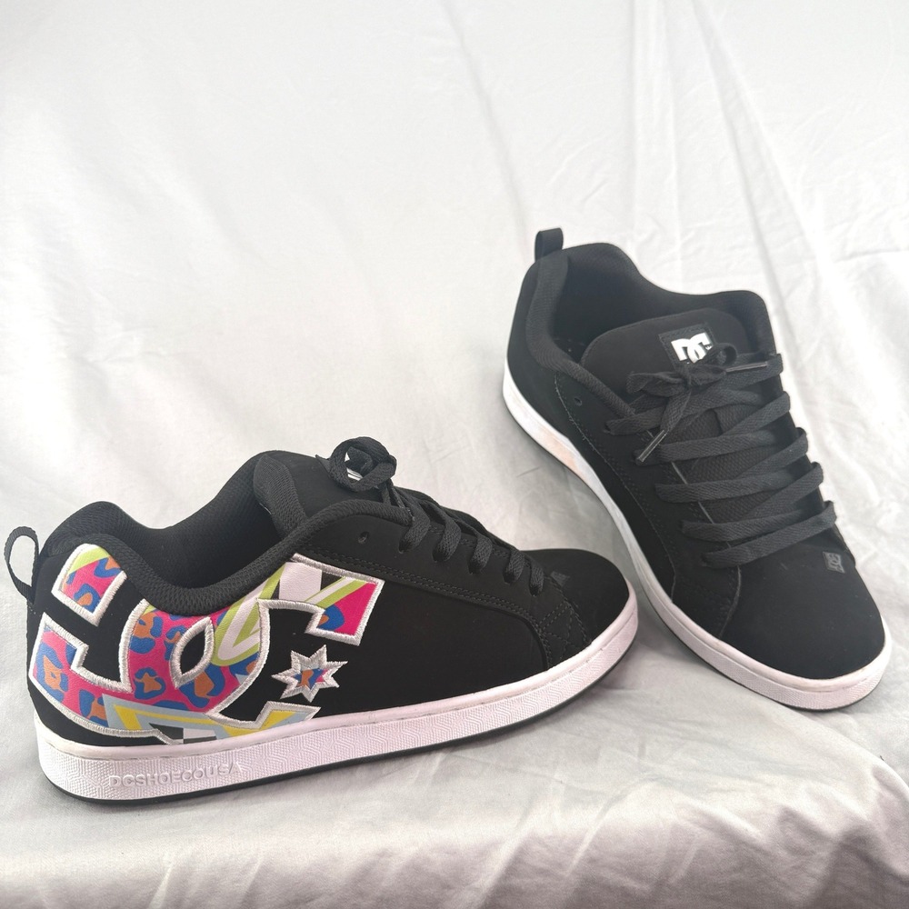 DC Shoes Women's Black Court Graffik Logo Skate Sneakers Low Top 8.5